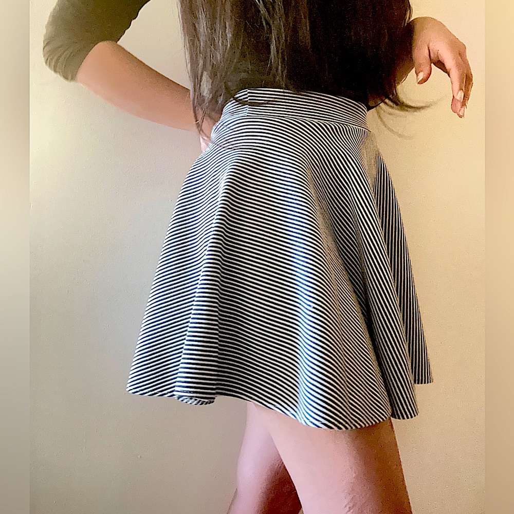 Stripped Pattern Skirt